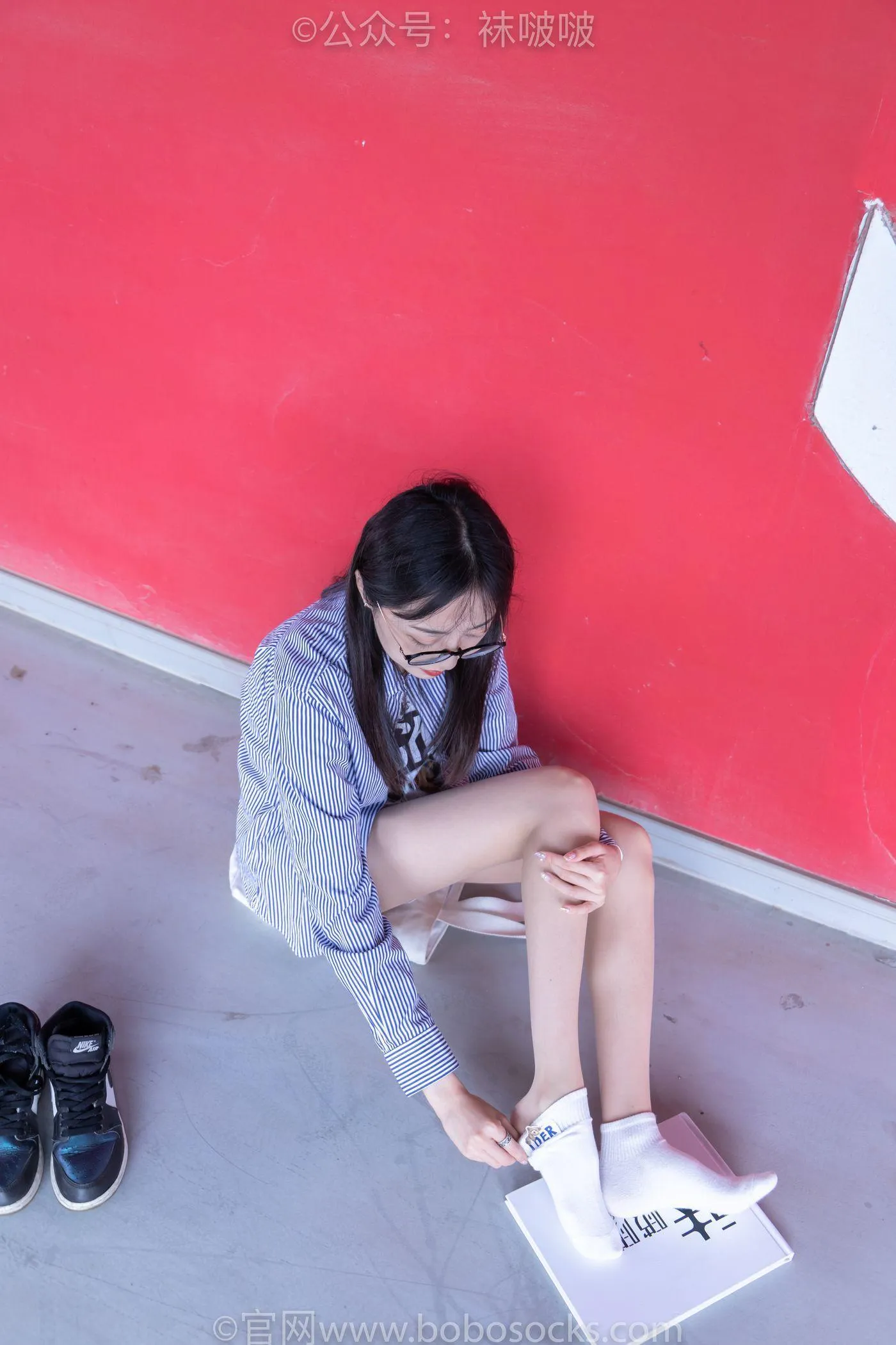 [BoBoSocks袜啵啵]NO.011 稚予-AJ、白色短棉袜、肉丝 [139P]插图1